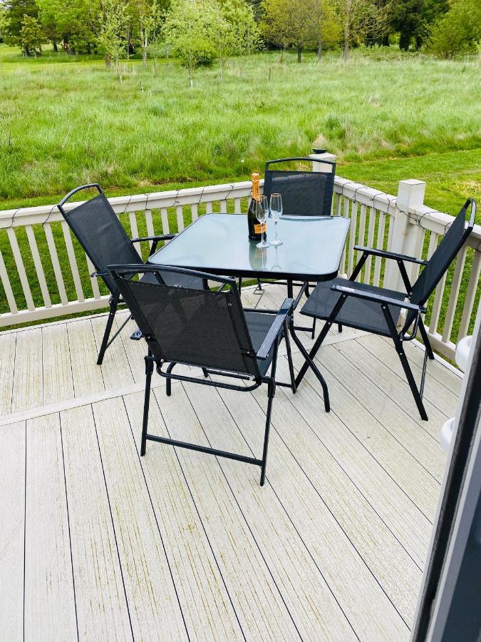 Honeybee Lodge Morpeth Esterno foto